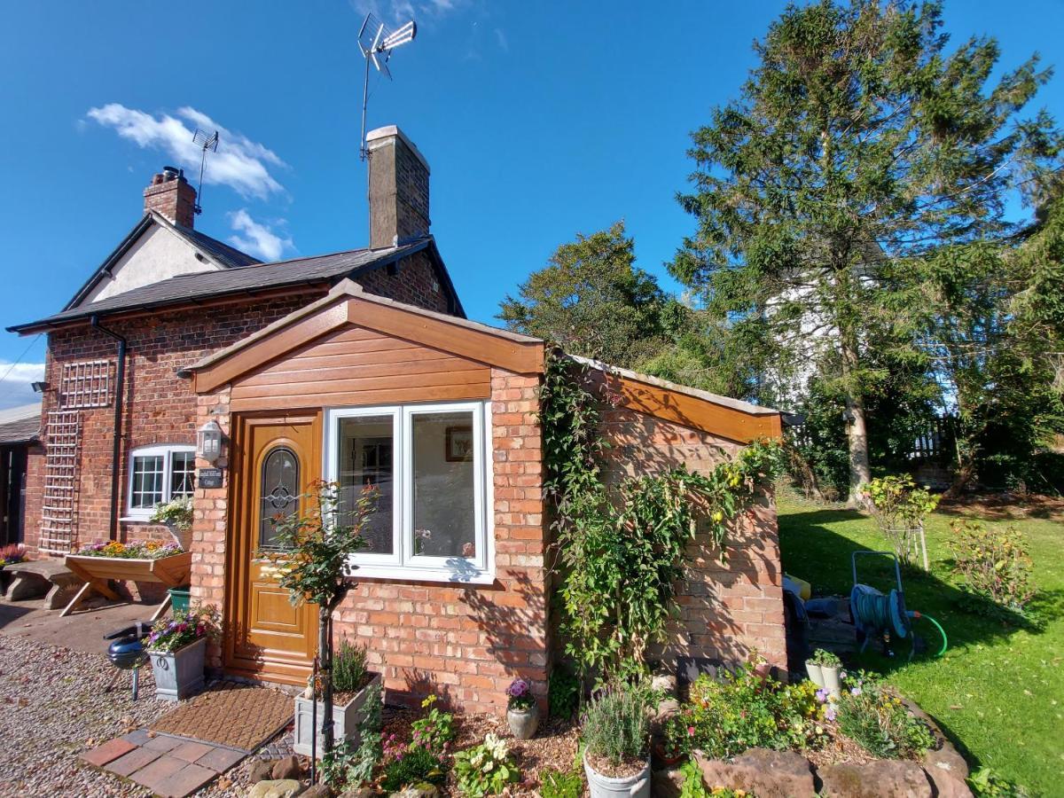 Saughall Mill Farm Cottage Chester Dış mekan fotoğraf