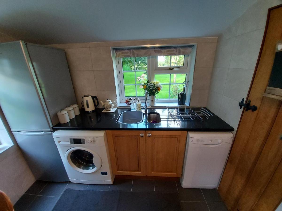 Saughall Mill Farm Cottage Chester Dış mekan fotoğraf