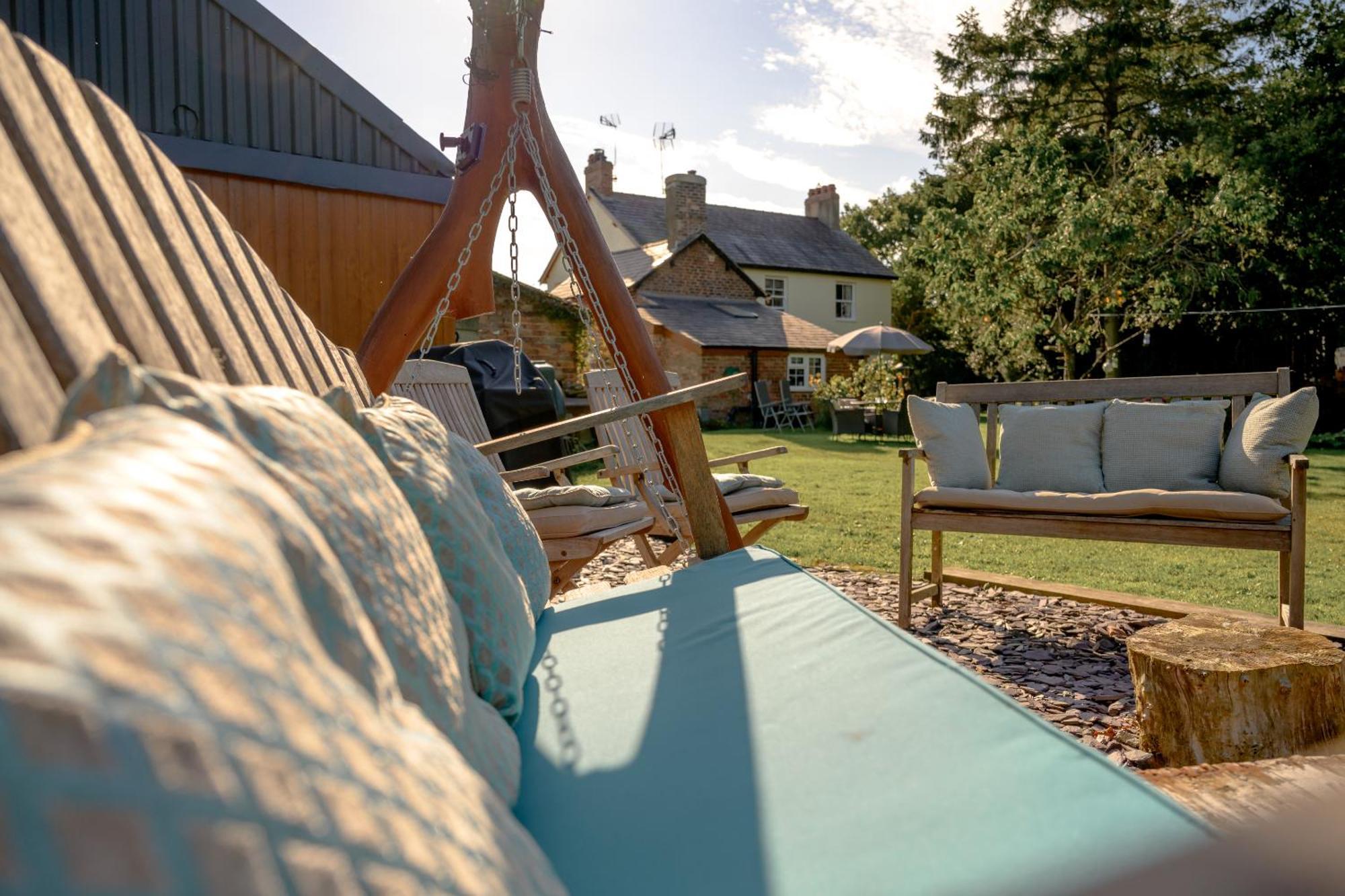 Saughall Mill Farm Cottage Chester Dış mekan fotoğraf
